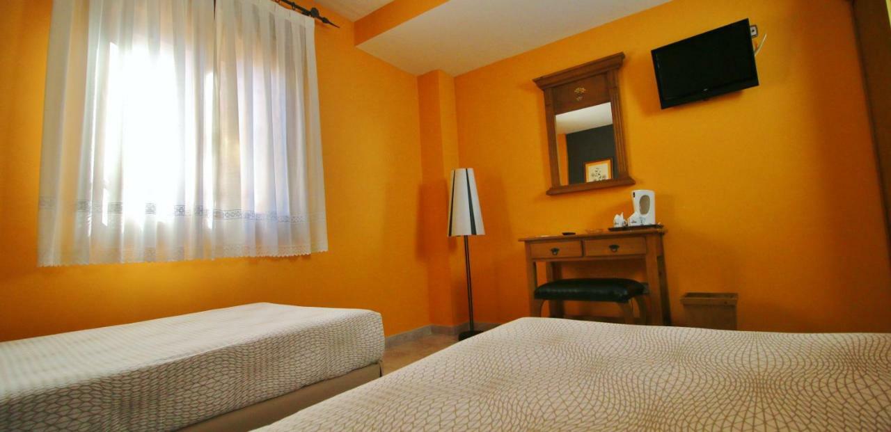 Posada Del Camino Real Torrelaguna المظهر الخارجي الصورة